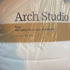 Cream Microfiber Reversible Comforter